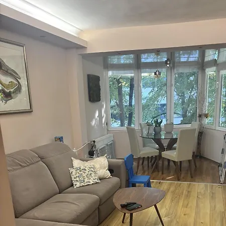 Feels Like 4-city Center Skopje