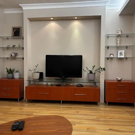 Apartment Feels Like 4-city Center