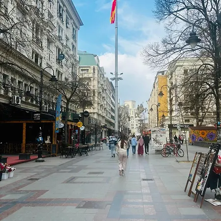 Feels Like 4-city Center