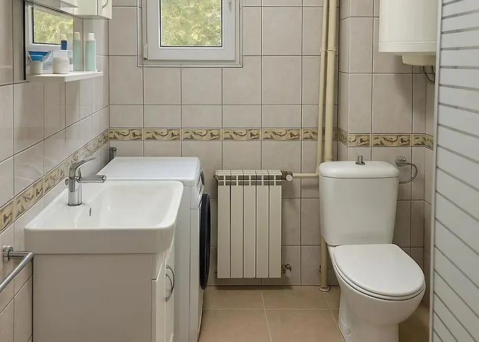 Feels Like 4-city Center Skopje